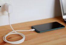 5 saveta kako da začas napunite telefon: Mislili ste da to nije važno, a ključno je za brzinu 5-saveta-kako-da-zacas-napunite-telefon:-mislili-ste-da-to-nije-vazno,-a-kljucno-je-za-brzinu