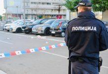 UŽAS NA DORĆOLU! DEMOLIRAO “AUDI”, NOKAUTIRAO ŽENU, PA PRETUKAO ČOVEKA I PSA: Nasilnik divljao na keju, a pred tužiocem zanemeo! uzas-na-dorcolu!-demolirao-“audi”,-nokautirao-zenu,-pa-pretukao-coveka-i-psa:-nasilnik-divljao-na-keju,-a-pred-tuziocem-zanemeo!