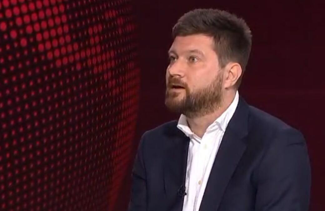 “u-tome-prepoznajemo-neku-vrstu-nepotrebnog-dodvoravanja”-nemanja-karovic,-kandidat-studentske-liste,-u-“dnevniku”-govorio-o-izvestavanju-rts